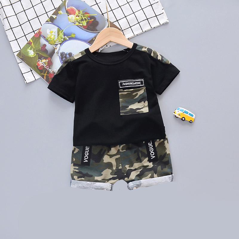 Camo Print Short-sleeve Tee and Shorts Set